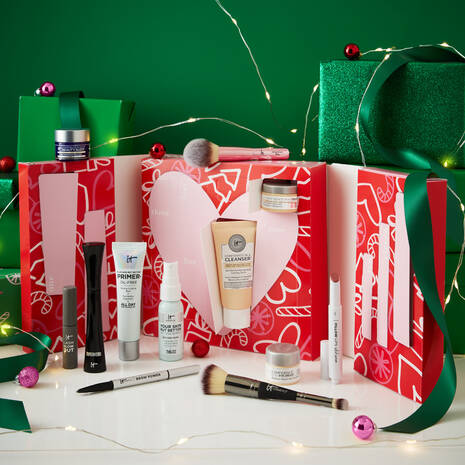 12 Days of Confidence Beauty Advent Calendar - Holiday Makeup & Skincare Gift Set - IT Cosmetics 12 Days of Confidence Beauty Advent Calendar - Holiday Makeup & Skincare Gift Set - IT Cosmetics
