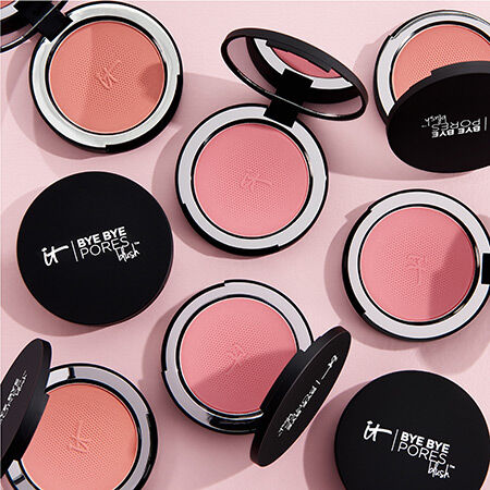 It cosmetics store bye bye pores