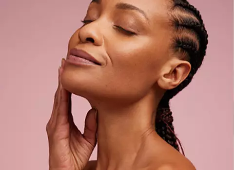 Slow down physical signs of aging by protecting your skin through lifestyle habits and nourishing skincare products. These simple tips can help ensure the look of healthy skin.
