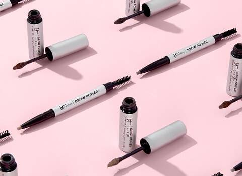 how to trim your eyebrows