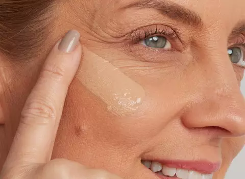 difference between bye bye foundation and tinted moisturizer it cosmetics