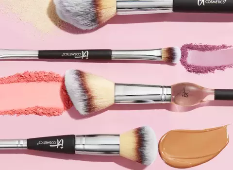 Five Various IT Cosmetic Makeup Brushes