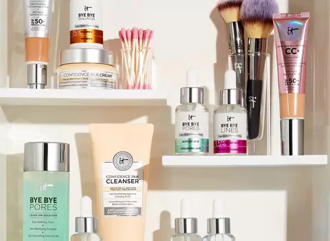 IT Cosmetics shows you know how to layer skincare products