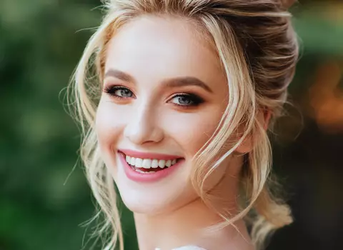A bride with beautiful makeup