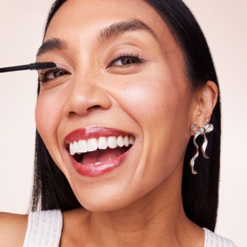 VOLUMIZE LASHES
