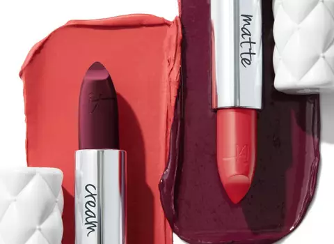 Image showing side by side of red matte lipstick and dark red cream lipstick shades.