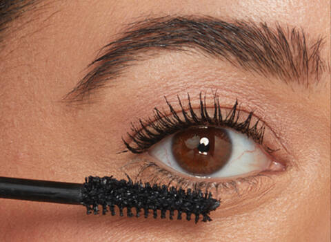 IT Cosmetics gives you the best makeup tips for watery eyes