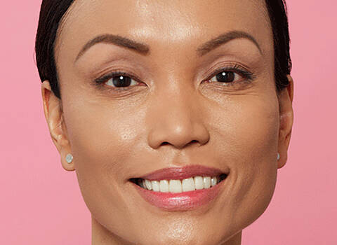 Let IT Cosmetics help you maintain an effortless summer glow all year long