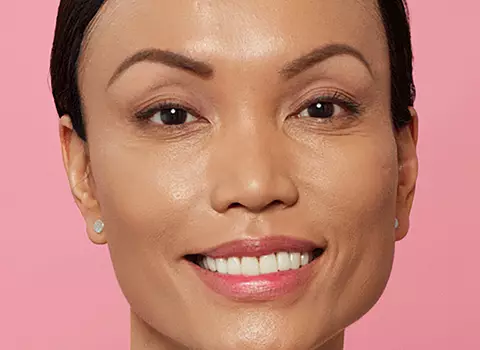 Let IT Cosmetics help you maintain an effortless summer glow all year long
